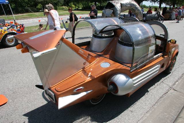 2006_ArtCar_3_Parade 112 